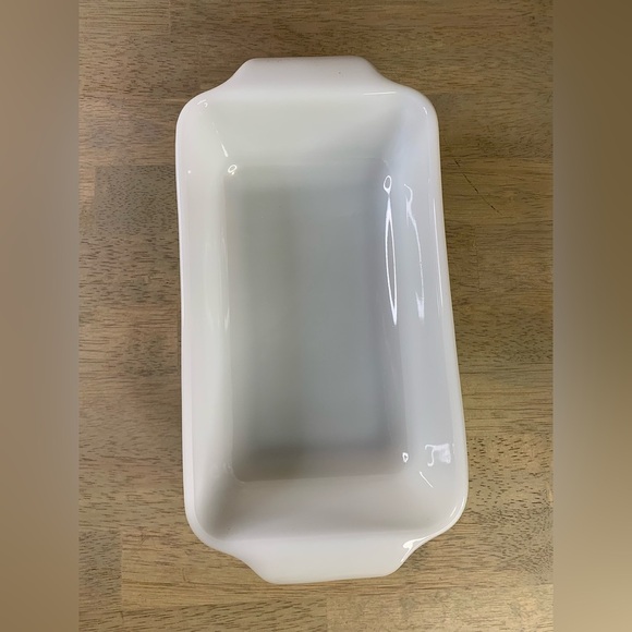 441 Anchor Hocking Fire King Original Plain White Milk Glass Bread Loaf Pan - Picture 3 of 7